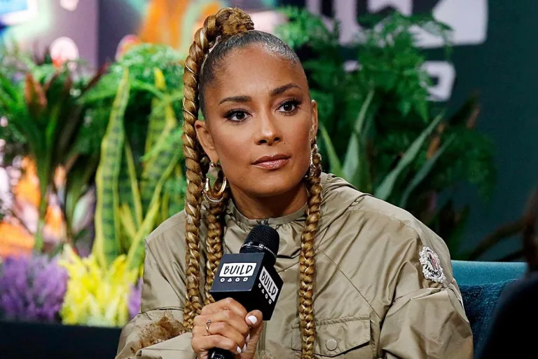 Is Amanda Seales in a Marriage With Her Boyfriend James Wright? Exploring Their Dating Status