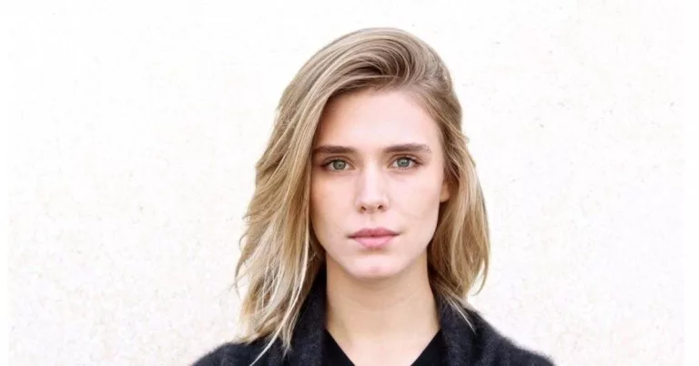 Is Gaia Weiss Transgender? Exploring Gender and Sexuality in “The Gentlemen”
