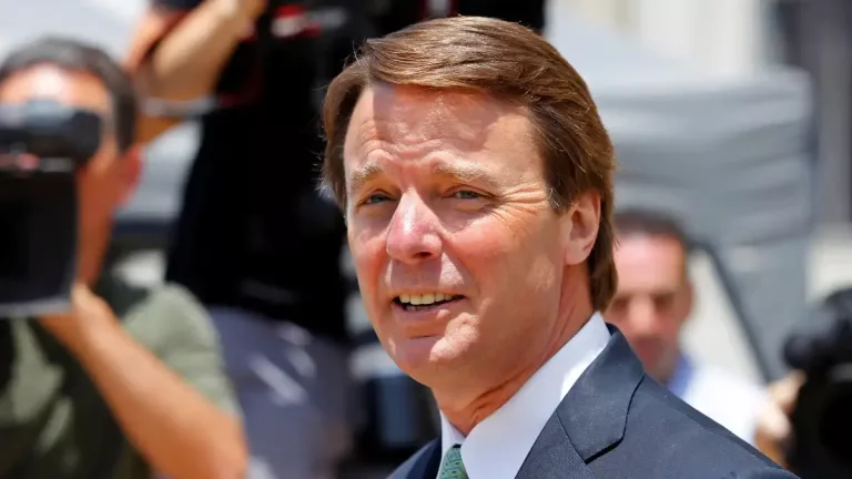 Is John Edwards Currently Married to a New Wife? An Exploration of His Marital Status and Affairs