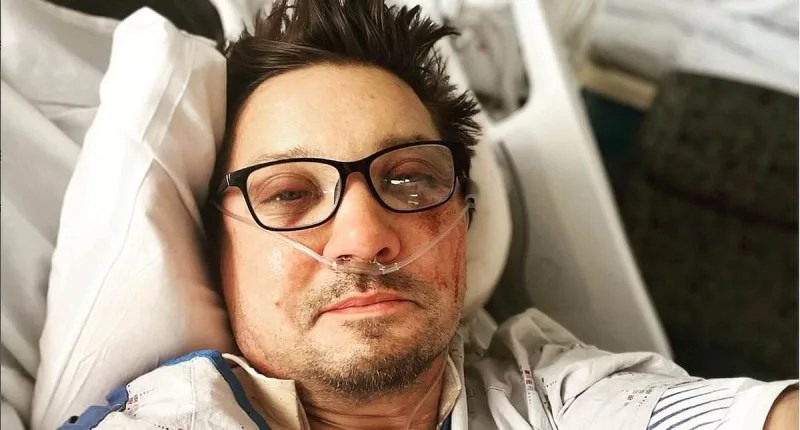 Jeremy Renner recalls 'great chats' with Robert Downey Jr. in the ICU