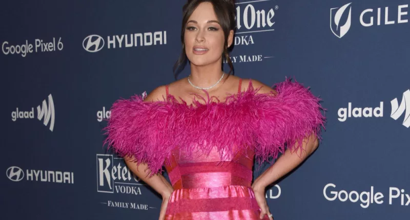 Kacey Musgraves loves country music