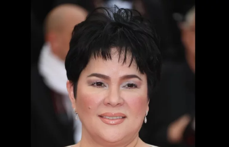 Mark Gil: The Husband of Jaclyn Jose and Father to Andi and Gwen
