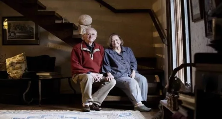 Age and Wikipedia Information about Neil Hickey: What Was the Age of Lisa Lane’s Partner?