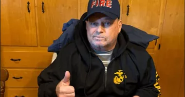 Tuscola Fire Captain returns home following cancer treatment