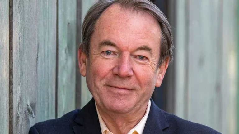 What Caused the Changes in Eric Knowles’ Face – Is Illness a Factor?