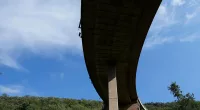 45 dead after bus plunges off bridge in South Africa, leaving 8-year-old as only survivor