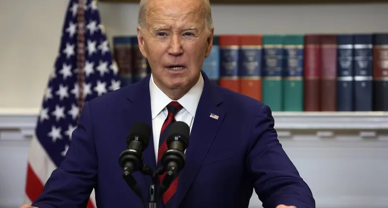 Biden says government will pay to replace collapsed Baltimore bridge
