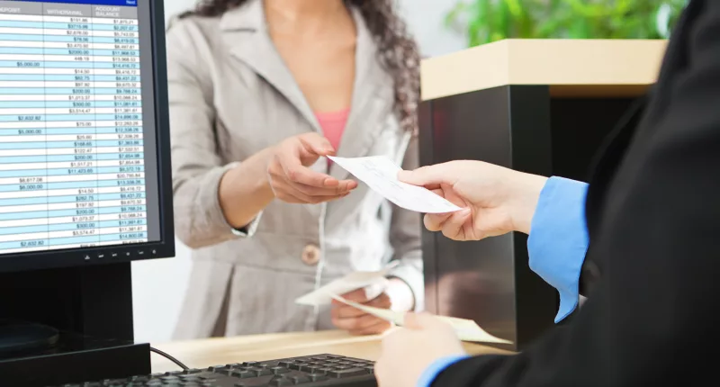 Scammers are tricking consumers into sending them money with transfer apps
