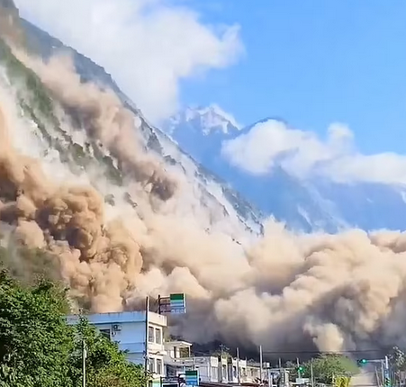 Taiwan Earthquake 2024: Earthquake Destroys Roads, bridges, tunnels And Houses
