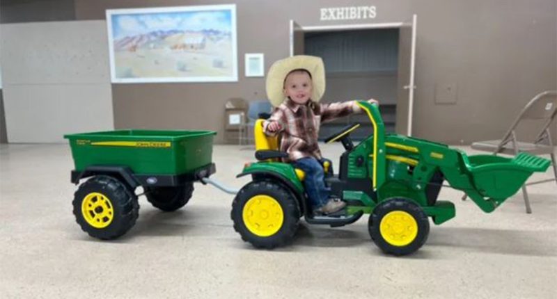 Rodeo star Spencer Wright's family hopes to wean critically injured 3-year-old off breathing tube