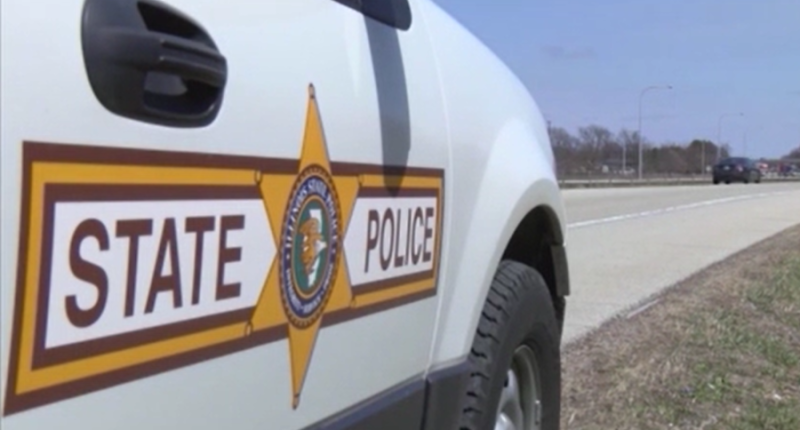 One dead in crash on IL 121 near Sullivan