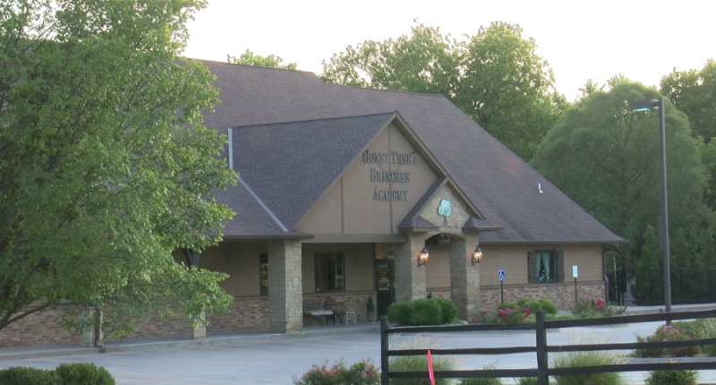 2-year-old sitting in urine at Kansas day care allegedly told to clean it up himself