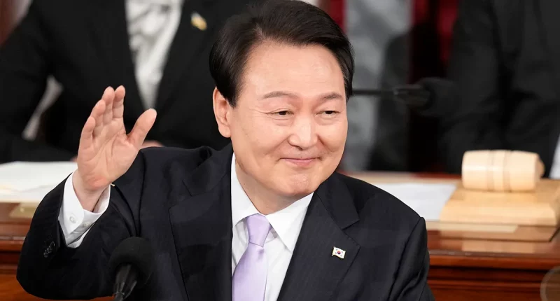 Court issues arrest warrant for South Korea's President Yoon