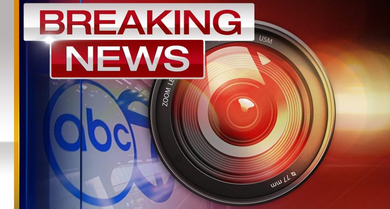 Gas leak at BP Whiting Refinery in Indiana causing odor in Chicago area; air emissions being monitored