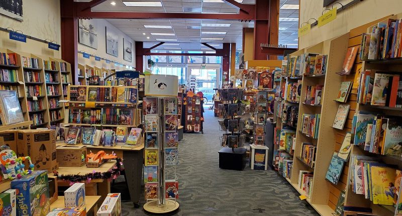 174-year-old bookstore chain files for Chapter 11 bankruptcy