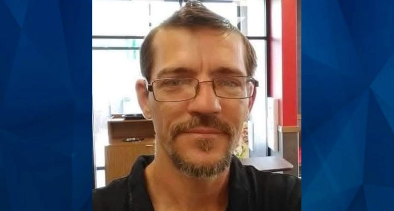 2 Children, Adult Found Dead; Cops Looking for Convicted Felon ‘Person of Interest’