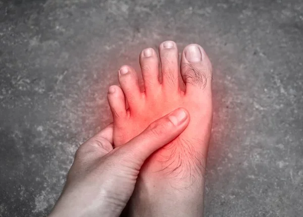Burning Feet Solutions: Effective Home Remedies Backed by Doctors