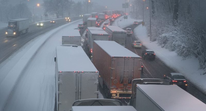 Four states on storm alert as they brace for nearly 15 inches of snow