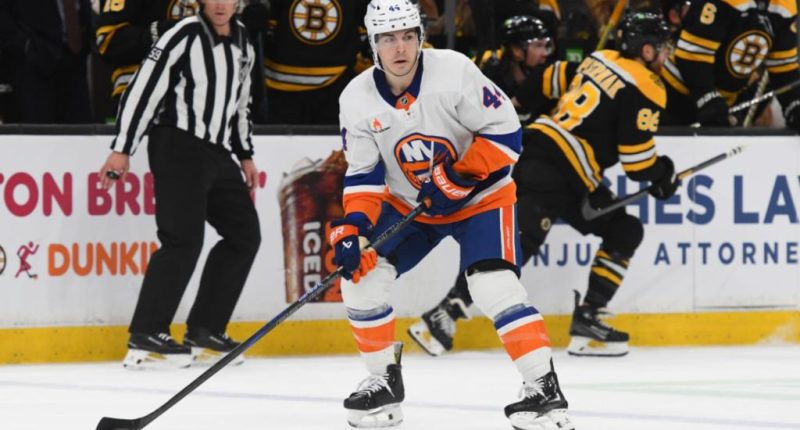 Islanders need elusive win streak to get back into playoff hunt
