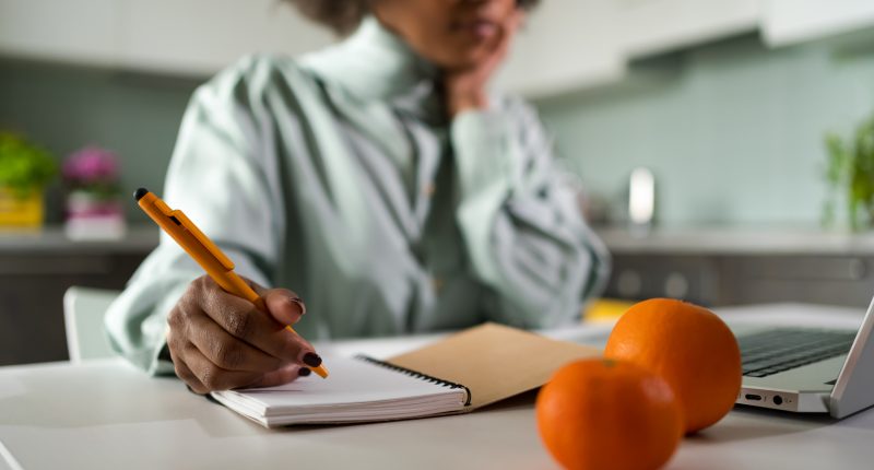 Looking for a Nutritionist? This Online Service Makes It Easier Than Ever to Work With an RD