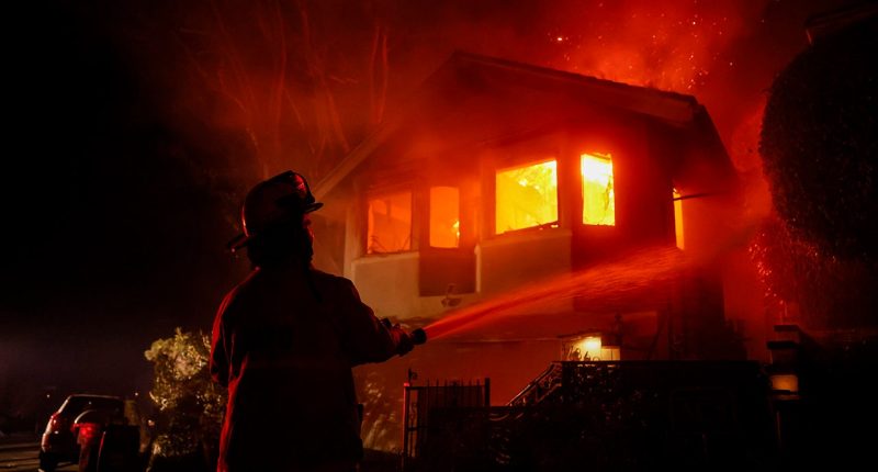 Los Angeles wildfires: Authorities battling looters on top of blazes