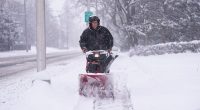 NJ declares emergency as East Coast braces for eight inches of snow