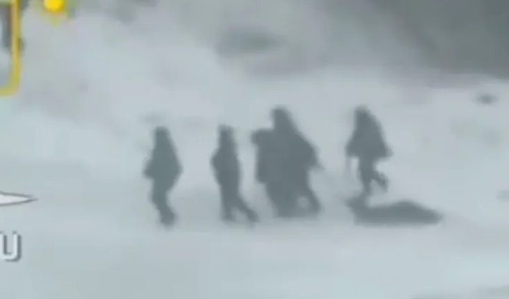 Aerial view allegedly showing North Korean soldiers in Plekhovo, Kursk region.