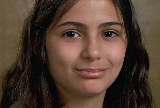 Photo of Amandine, a 13-year-old girl.