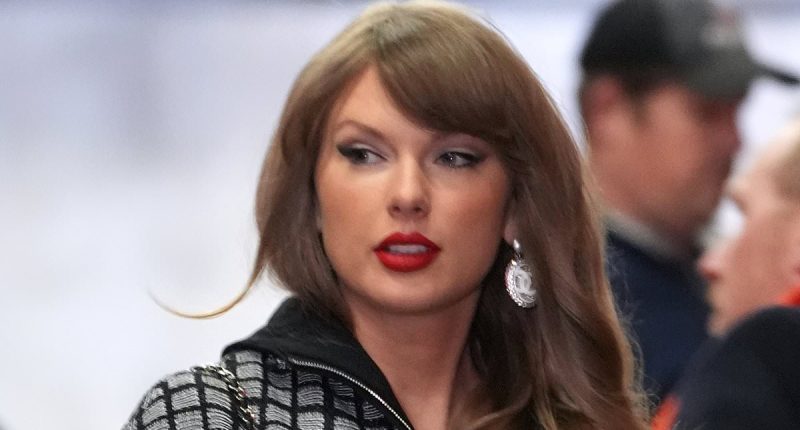 Taylor Swift stuns as she arrives at Chiefs game to watch Travis Kelce