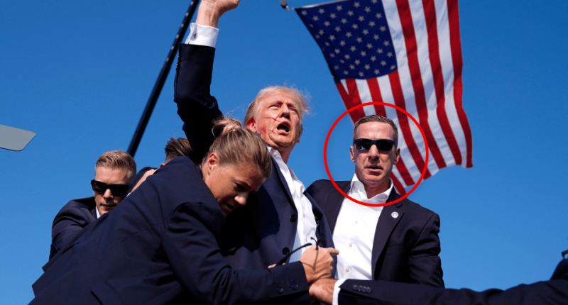 Donald Trump with Secret Service agents.