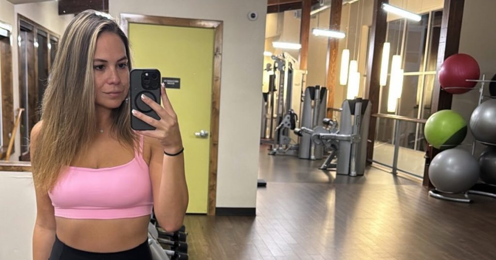 90 Day Fiance's Liz Slams Claim She's Too ‘Skinny’ Amid Weight Loss