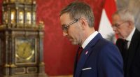 Austrian far-right leader meets president as expectations mount he will be asked to form government