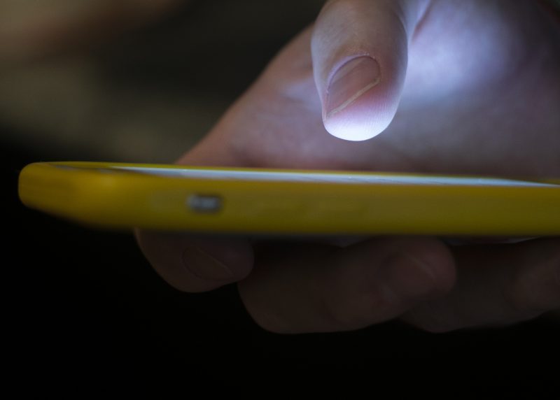 Bill aims to encourage schools to ban phones from the classroom in New Mexico