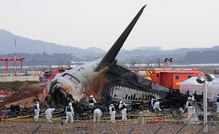 Black boxes from South Korea plane crash failed to record final 4 minutes, officials say