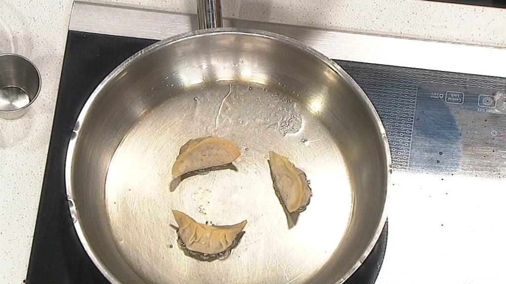 Cebu Chicago Chef Malvin Tan shares crispy crab scallion dumpling recipe from 2025 Restaurant Week menu on Cooking up a Storm