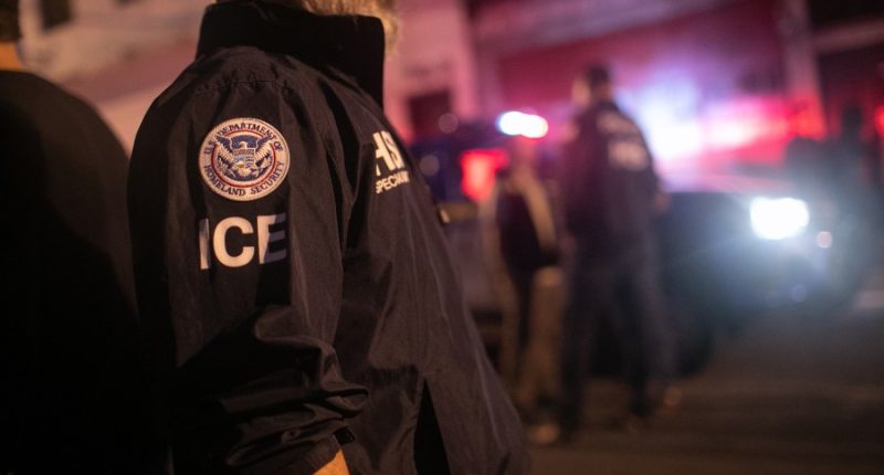 Chicago police reminded they can't cooperate with deportations