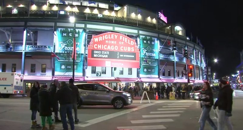 Chicago weather: Fans brave bitterly cold temperatures for 'Frozen Confines' Big 10 college hockey game at Wrigley Field