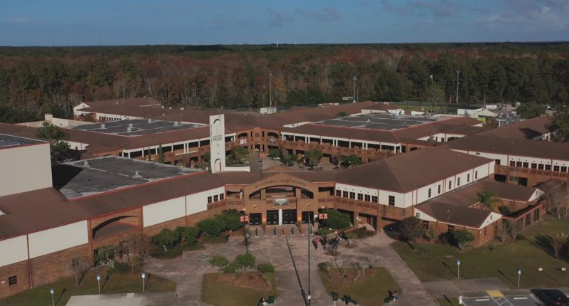 Florida's high school graduation rate rose during the 2023-2024 school year