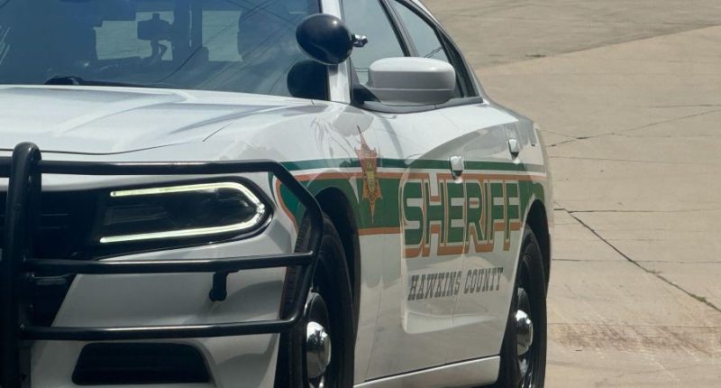 HCSO: Suspect shot man in hip in Hawkins County