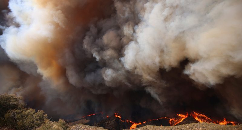 Hughes Fire: New fire erupts to over 3,400 acres in northern LA amid strong Strong Santa Ana winds in Southern California