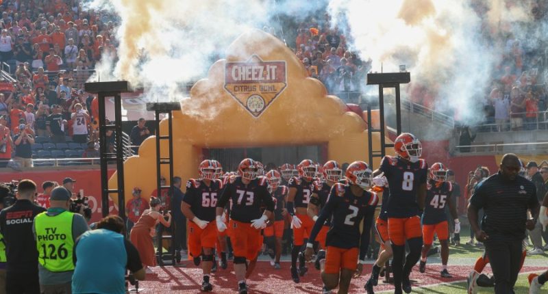 Illini football wins Cheez-It Citrus Bowl in dramatic fashion