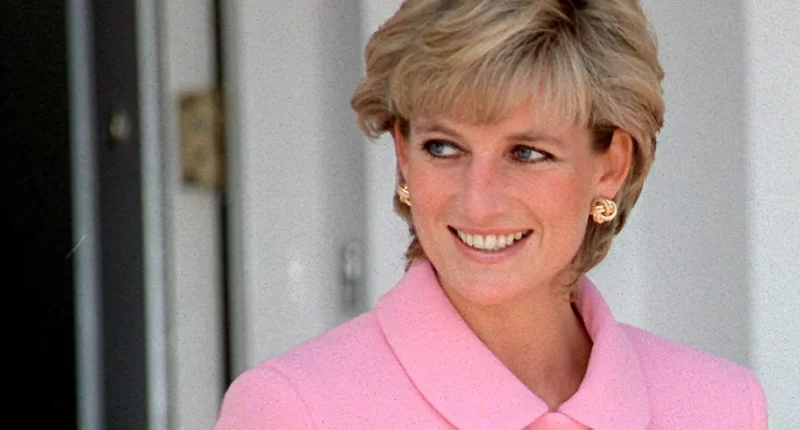 Insider Stories From Kensington Palace Staff