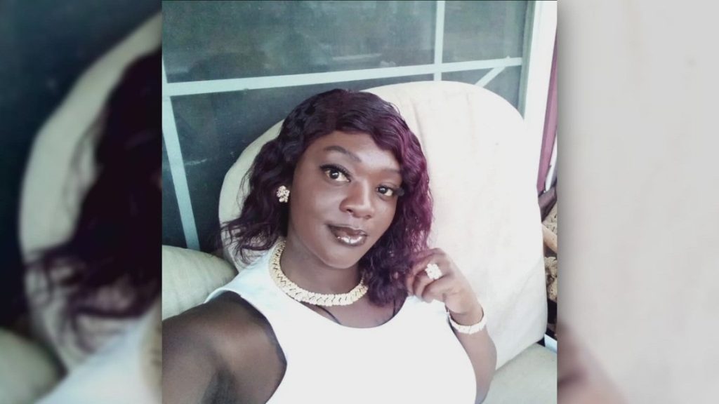 Jacksonville woman found dead on sidewalk in pool of her own blood