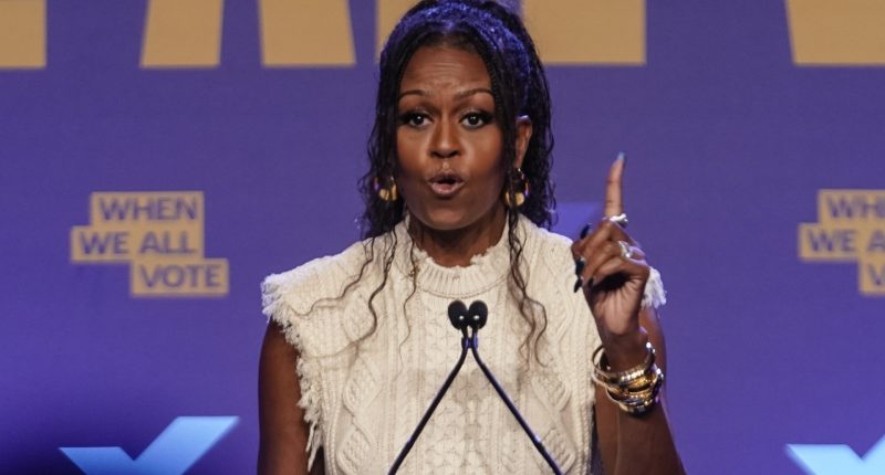 Jennifer Aniston & Barack Obama Affair Rumors Explode With Michelle's Sudden Absence
