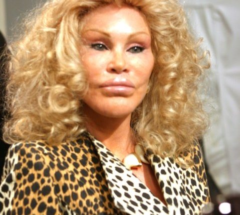 Jocelyne Wildenstein, Swiss socialite known for extreme plastic surgeries, dies at 84: reports