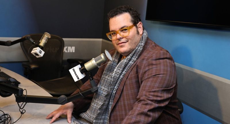 Josh Gad Has Lost 40 Lbs on GLP-1 Medication: 'It Is a Miracle Drug'