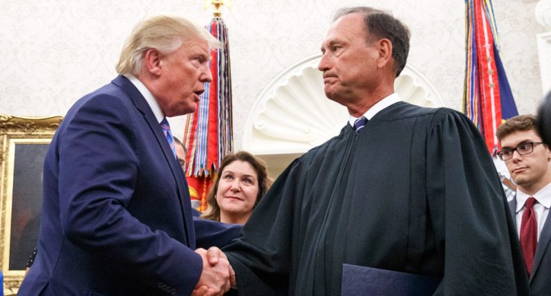 Justice Alito says there was no discussion of Trump's pending case when the two spoke