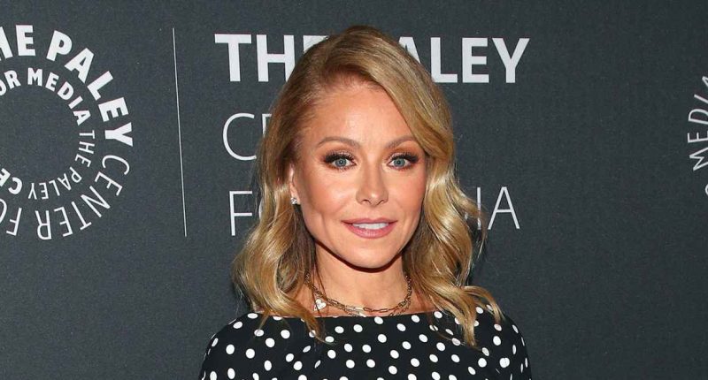 Kelly Ripa Reveals How Much Weight She Gained After Quitting Drinking