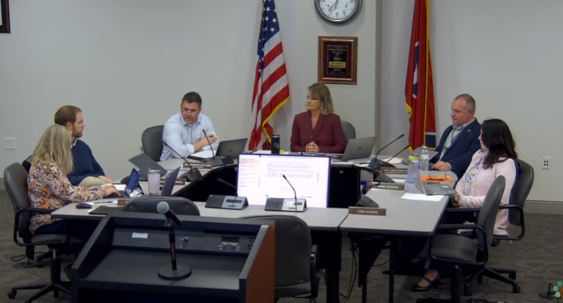 Kingsport BOE approves resolution opposing governor's school voucher bill