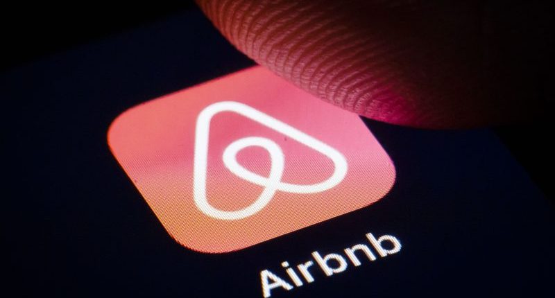 LA Wildfires: Airbnb criticized after not canceling woman's booking